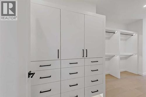 5020 21A Street Sw, Calgary, AB - Indoor