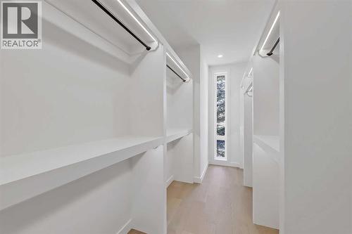 5020 21A Street Sw, Calgary, AB - Indoor