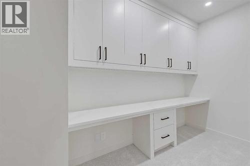 5020 21A Street Sw, Calgary, AB - Indoor