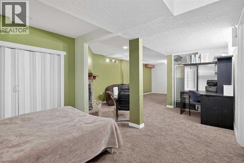 3503 42 Street Ne, Calgary, AB - Indoor Photo Showing Bedroom