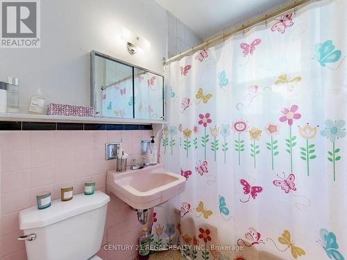 94 Billington Crescent, Toronto, ON - Indoor Photo Showing Bathroom