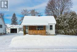 47 PINE STREET  Smiths Falls, ON K7A 3T7