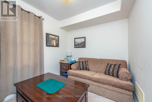 577 Pharo Point, Milton, ON - Indoor Photo Showing Living Room