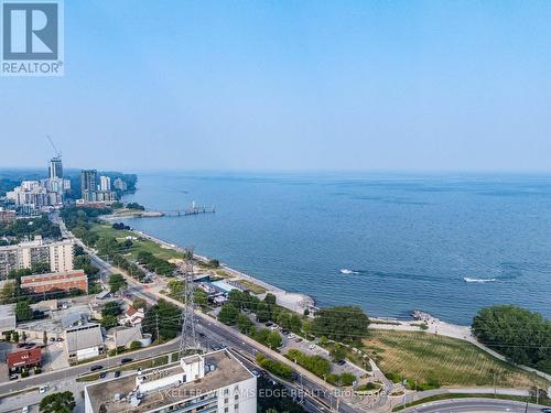 401 - 442 MAPLE AVENUE  Burlington, ON L7S 2L7