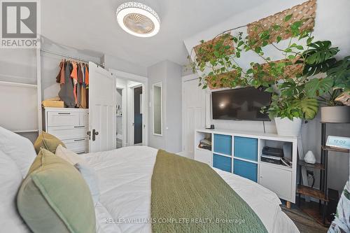 22 Cope Street, Hamilton, ON - Indoor Photo Showing Bedroom