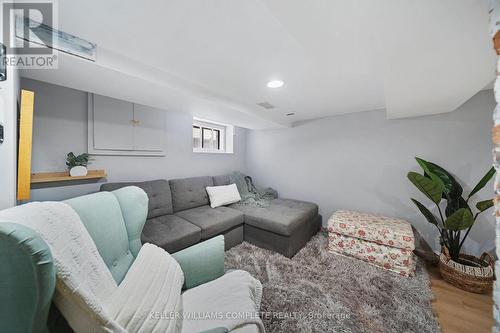 22 Cope Street, Hamilton, ON - Indoor Photo Showing Other Room