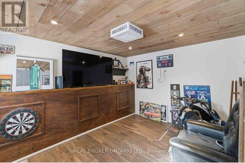 182 East 33Rd Street, Hamilton, ON - Indoor Photo Showing Other Room