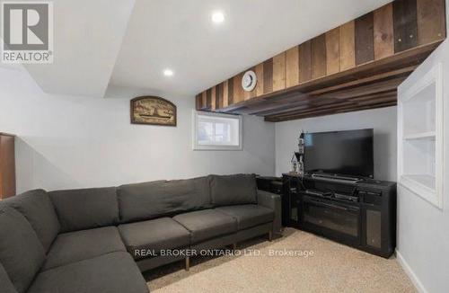 182 East 33Rd Street, Hamilton, ON - Indoor