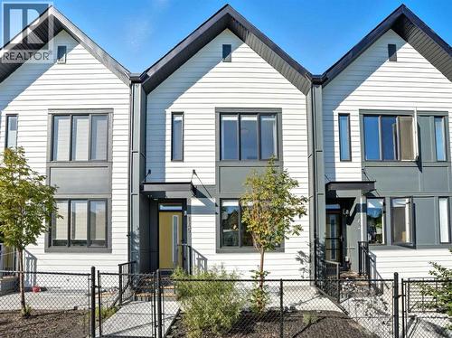 145 South Point Greenway SW  Airdrie, AB T4B 5J3