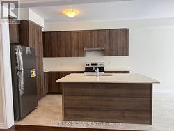 18 LIPSCOTT DRIVE  Caledon, ON L7C 4J7