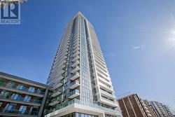2004 - 32 FOREST MANOR ROAD  Toronto, ON M2J 1M5