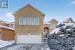 6 GILLINGHAM STREET  Toronto, ON M1B 5X1