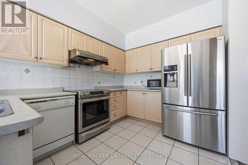 8 Medley Crescent, Markham, ON - Indoor Photo Showing Kitchen With Stainless Steel Kitchen
