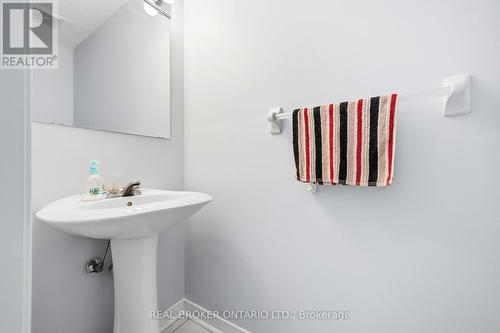 8 Medley Crescent, Markham, ON -  Photo Showing Bathroom