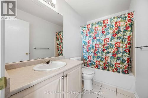 8 Medley Crescent, Markham, ON - Indoor Photo Showing Bathroom