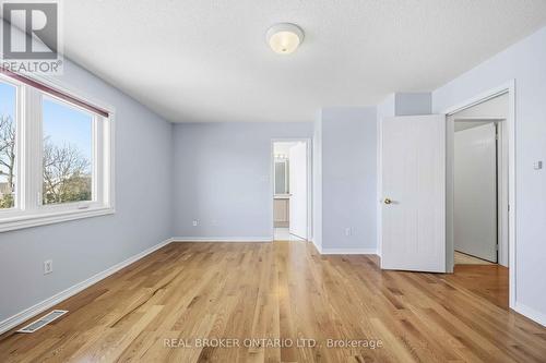 8 Medley Crescent, Markham, ON - Indoor Photo Showing Other Room