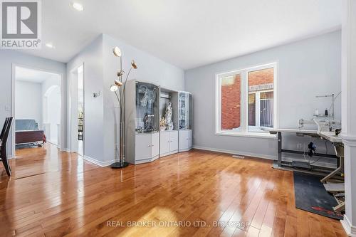 8 Medley Crescent, Markham, ON - Indoor