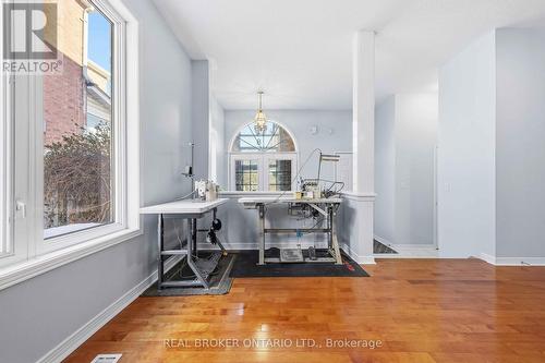 8 Medley Crescent, Markham, ON - Indoor