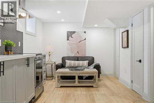 286 East 18Th Street, Hamilton, ON - Indoor