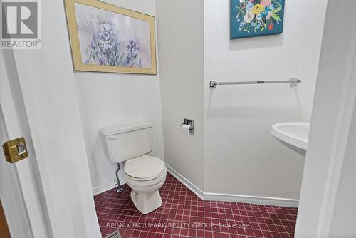 Main floor powder room details - 944 Greenbriar Avenue, Ottawa, ON - Indoor Photo Showing Bathroom