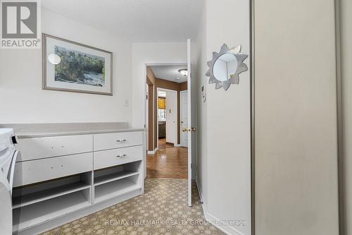 Laundry room with storage - 944 Greenbriar Avenue, Ottawa, ON - Indoor