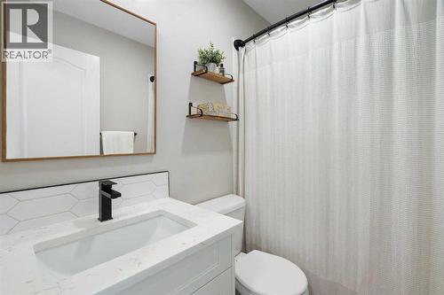 4 Piece Bath - 111 Woodside Circle Nw, Airdrie, AB - Indoor Photo Showing Bathroom