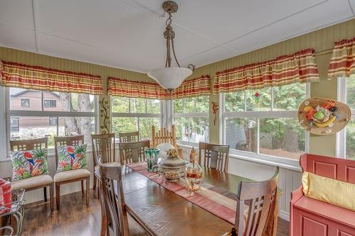 Veranda - 61 Av. Chartier, Saint-Sauveur, QC - Indoor Photo Showing Dining Room