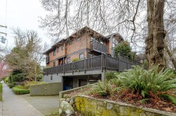 4-933 Meares St  Victoria, BC V8V 3J5