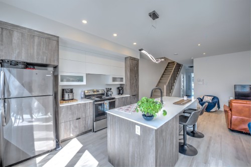 Kitchen - 13660 Rue Du Merlot, Mirabel, QC - Indoor Photo Showing Kitchen With Upgraded Kitchen