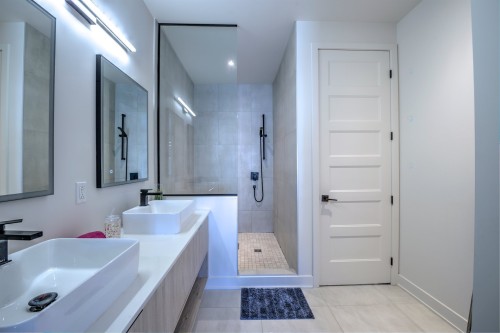 Bathroom - 13660 Rue Du Merlot, Mirabel, QC - Indoor Photo Showing Bathroom