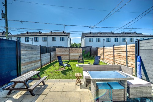 Courtyard - 13660 Rue Du Merlot, Mirabel, QC - Outdoor