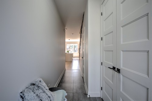 Mud Room - 13660 Rue Du Merlot, Mirabel, QC - Indoor Photo Showing Other Room