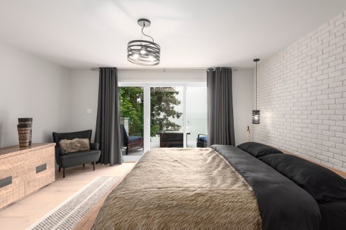 Chambre à coucher principale - 26 146E Avenue, Notre-Dame-De-L'Île-Perrot, QC - Indoor Photo Showing Bedroom