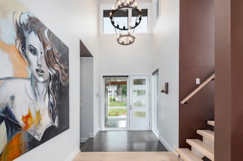 Hall d'entrée/Vestibule - 26 146E Avenue, Notre-Dame-De-L'Île-Perrot, QC - Indoor Photo Showing Other Room