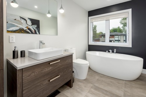 Salle de bains - 26 146E Avenue, Notre-Dame-De-L'Île-Perrot, QC - Indoor Photo Showing Bathroom