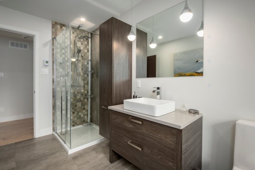 Salle de bains - 26 146E Avenue, Notre-Dame-De-L'Île-Perrot, QC - Indoor Photo Showing Bathroom