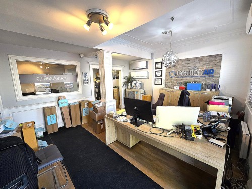 Réception - 5-755 Boul. Du Curé-Boivin, Boisbriand, QC - Indoor