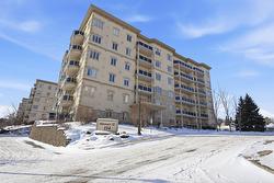 205-154 Boul. de Lucerne  Gatineau (Hull), QC J9A 3V9