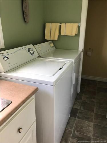 100 Mcelroy Rd, Beechwood, NB 