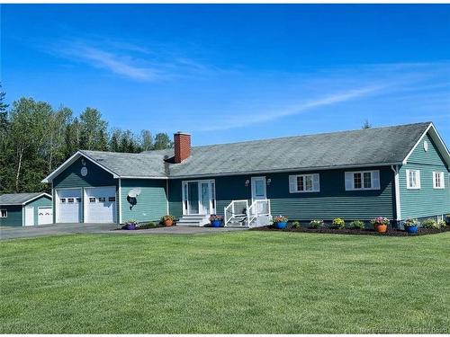 100 Mcelroy Rd, Beechwood, NB 