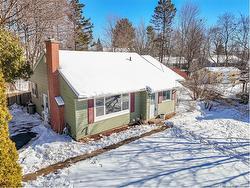 208 Fulton AVE  Fredericton, NB E3G 6B2