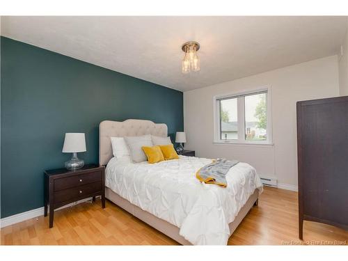 60 Nicolas St, Dieppe, NB 