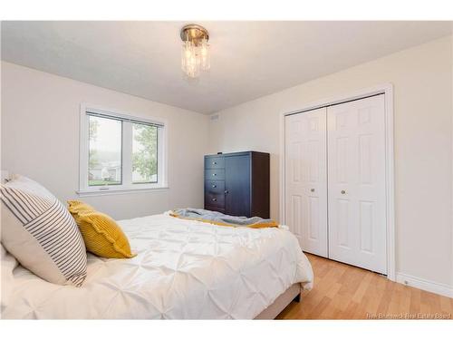 60 Nicolas St, Dieppe, NB 