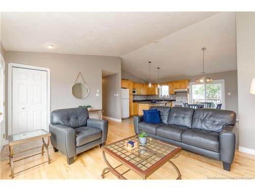 60 Nicolas St, Dieppe, NB 