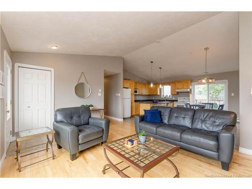 60 Nicolas St, Dieppe, NB 