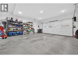 Garage - 
