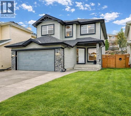 Extra long driveway and street parking - 11931 Valley Ridge Drive Nw, Calgary, AB - Outdoor