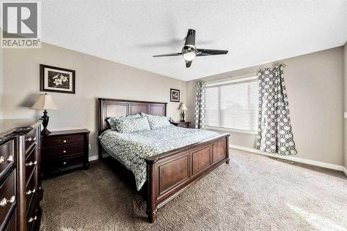 285 Evanspark Gardens Nw, Calgary, AB - Indoor Photo Showing Bedroom