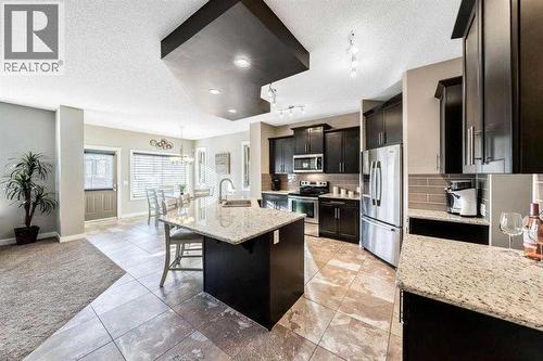 285 Evanspark Gardens Nw, Calgary, AB - Indoor Photo Showing Kitchen With Stainless Steel Kitchen With Upgraded Kitchen