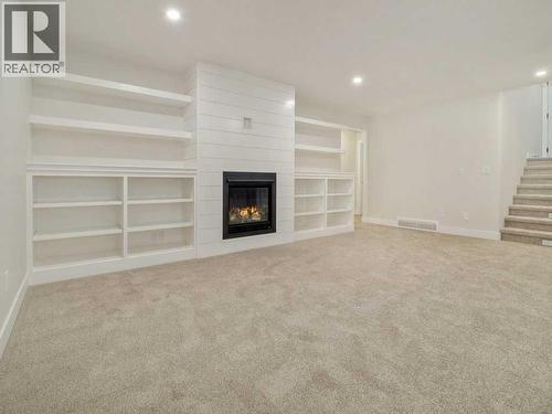 4517 40 Avenue S, Lethbridge, AB - Indoor With Fireplace